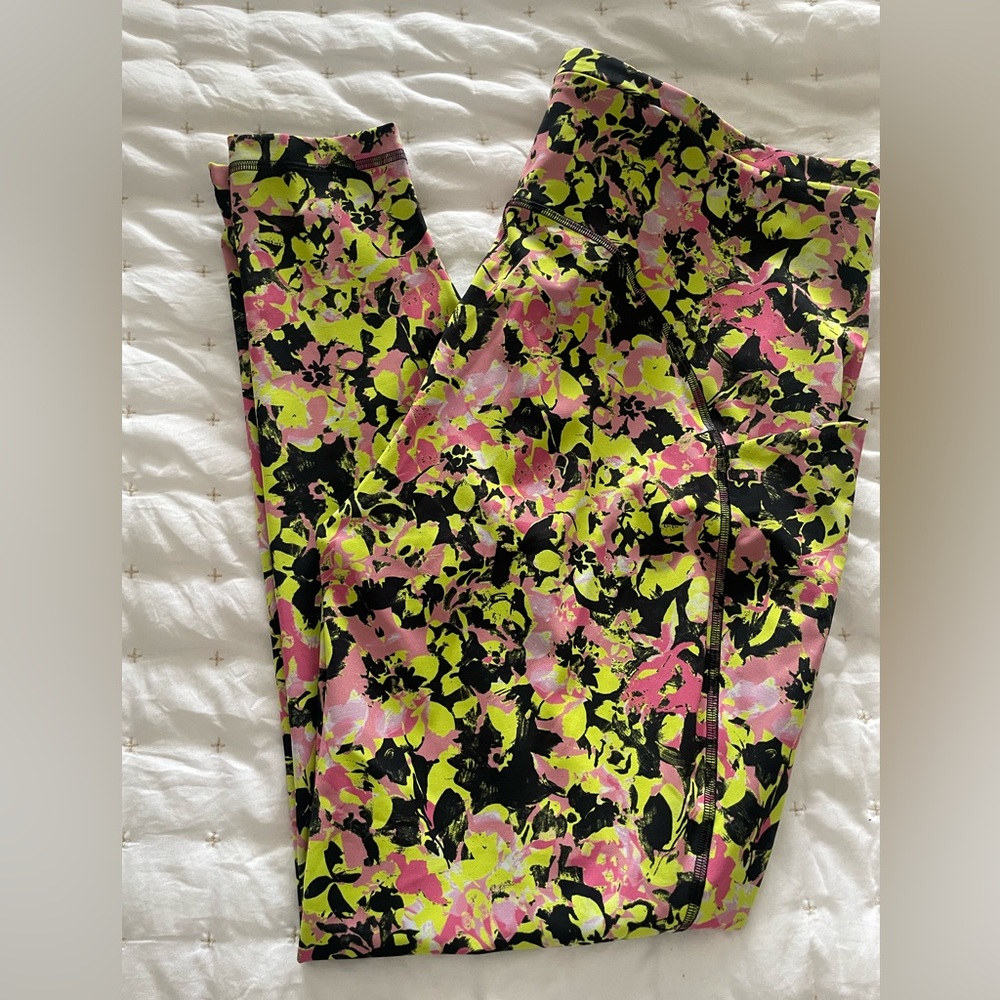 Lululemon leggings with pockets size 16